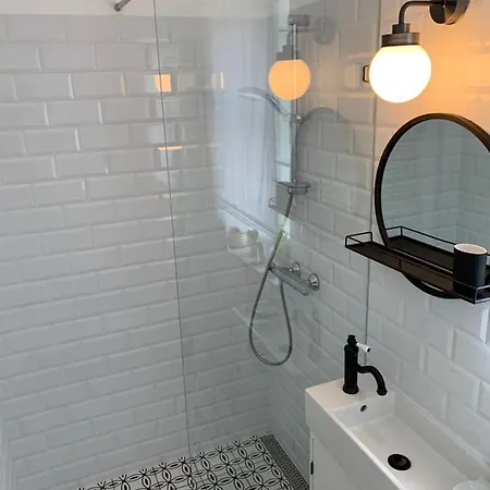 Nyaraló Káli Kütyü *