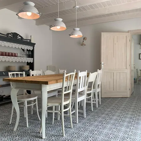 Káli Kütyü Nyaraló Balatonhenye